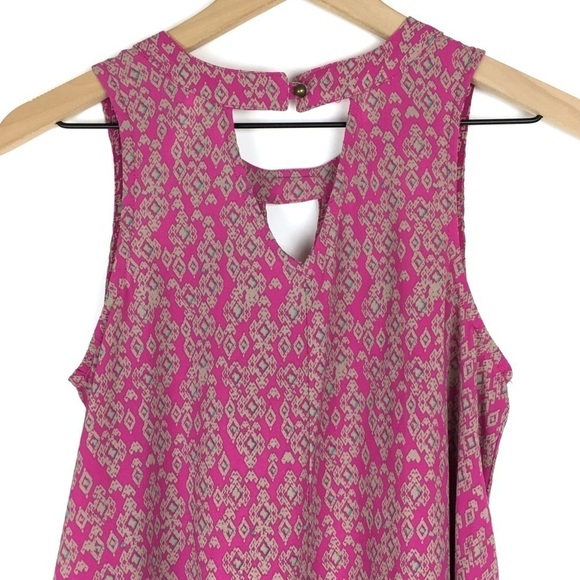 XHILARATION Top Sleeveless Keyhole High Neck V Cut Out Boho Southwestern Medium - Picture 5 of 9